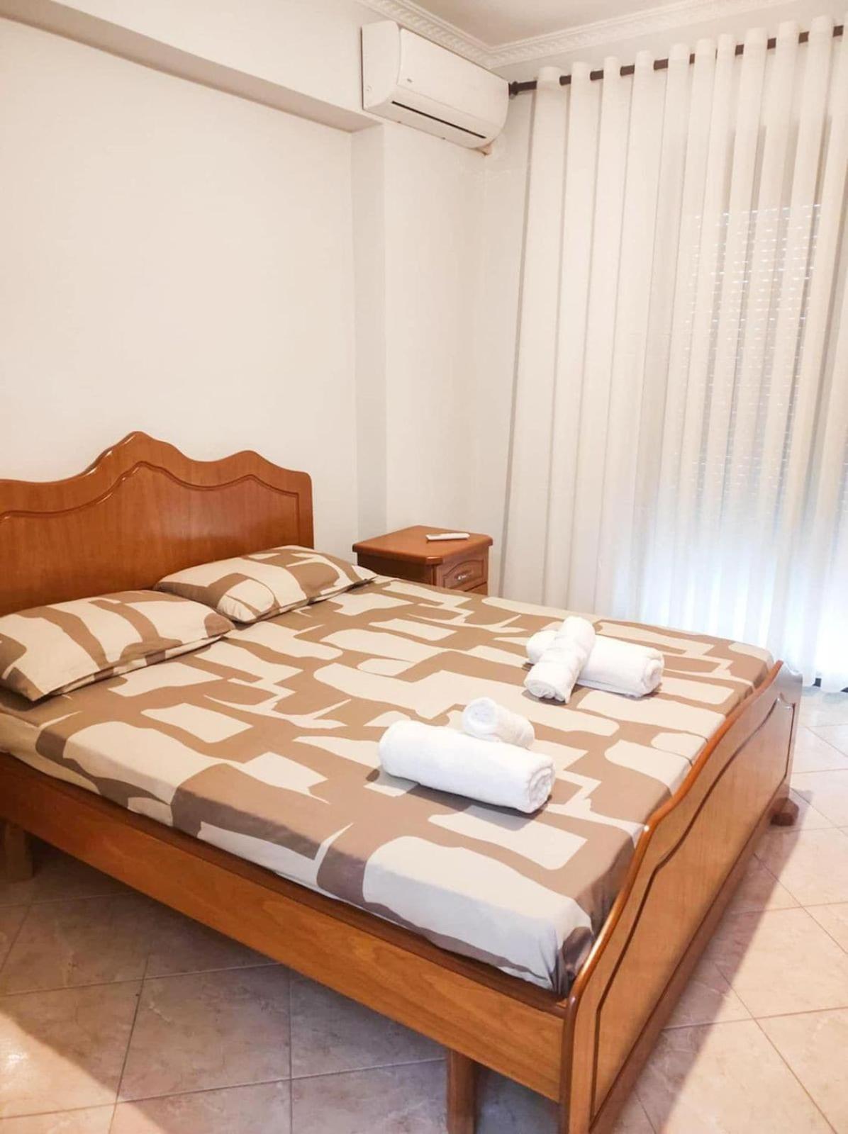 Apartment Klara's Fier